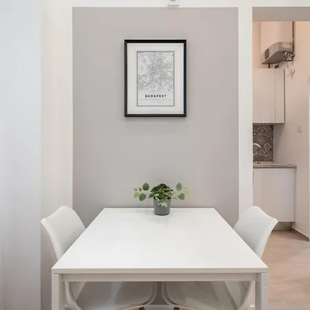 Serendipity Apartment *